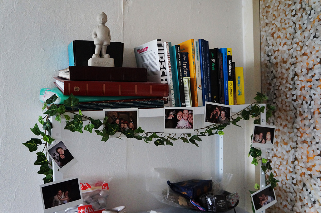 Het huis van iris is zo lelijk dat het mooi is – trajectum Woonkamer planten tafel